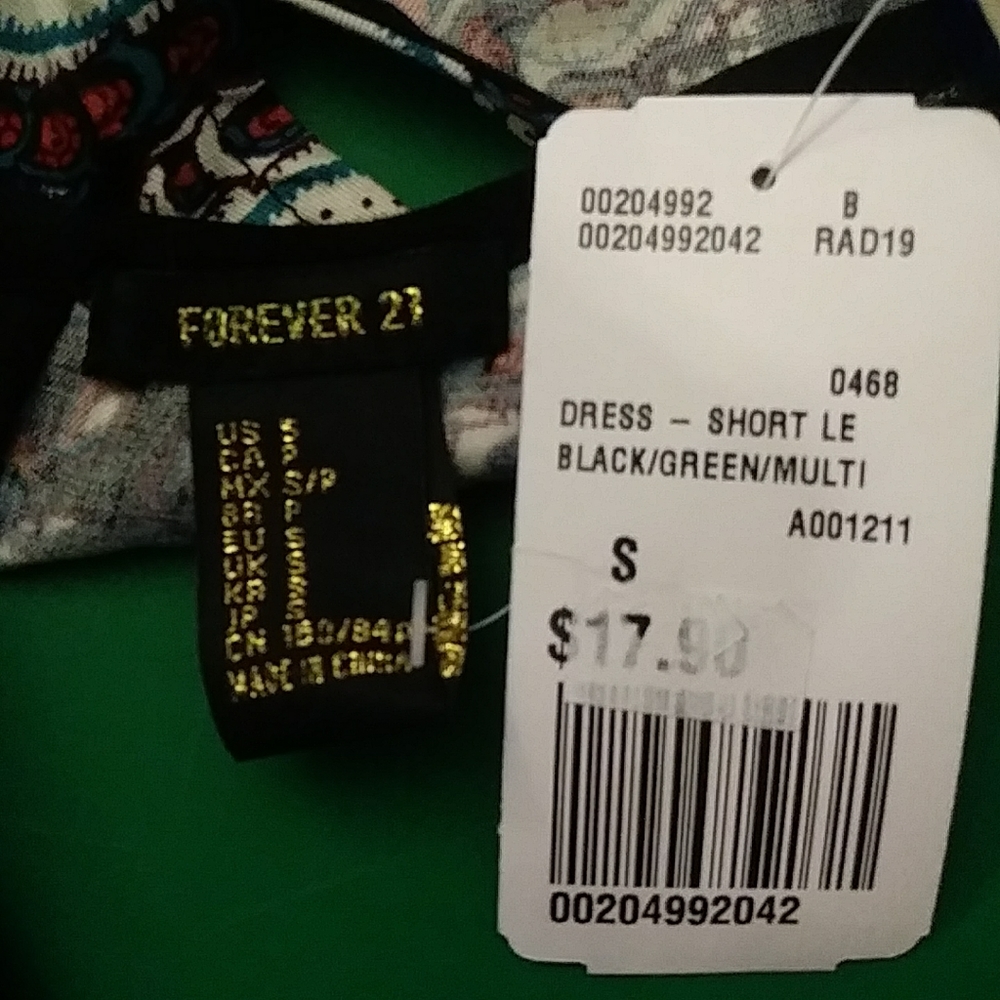 ☘️Women's sleeveless dress size S - Picture 3 of 4